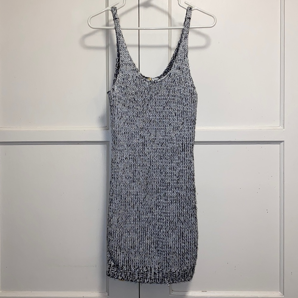 Divided by H&M Medium Silver Sleeveless Scoop Neck Ribbed Knit Dress - Picture 1 of 10